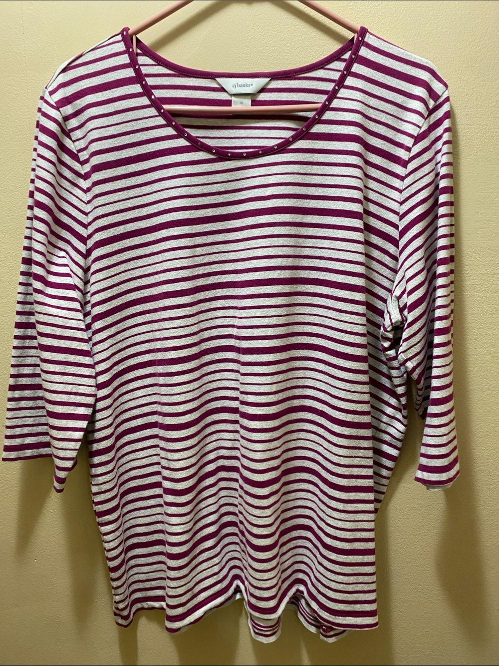 Plum and White Striped Crew Neck 3/4 Sleeve Top/Tunic w/ Rhinestones-1X Casual